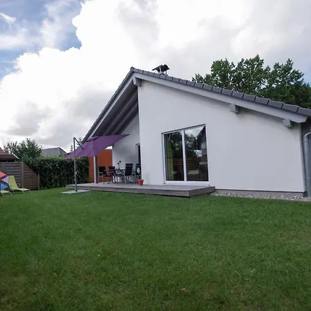 Hotel Amselgruen Modern Retreat Rechlin